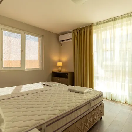 Swan Bay Complex Апартаменты